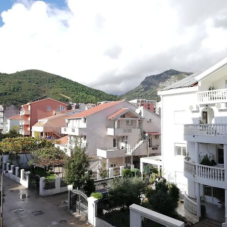 Apartment Azalea Of Budva Ngoại thất bức ảnh