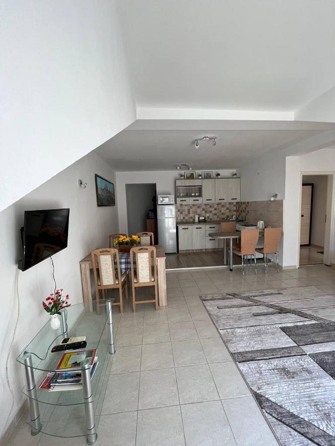 Apartment Azalea Of Budva Ngoại thất bức ảnh